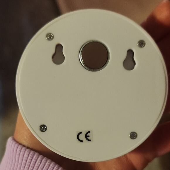 LED Light with Remote Control - Picture 7 of 9